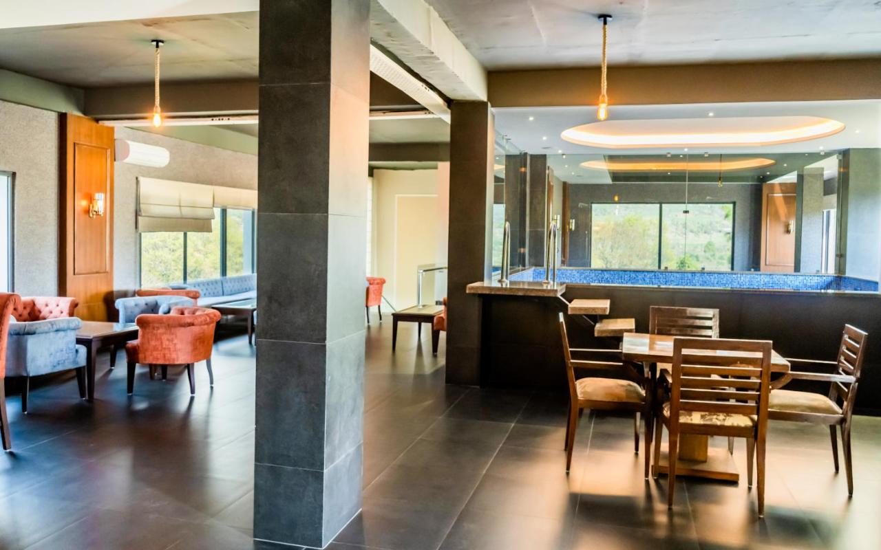 juSTa Palampur Resort and Convention Centre 40/50