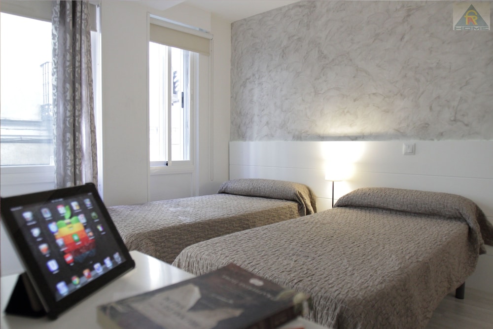 Far Home Hostel 39/71