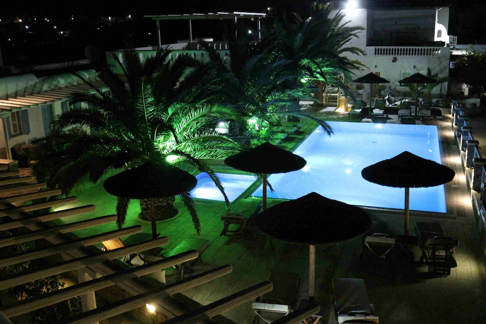 PETINAROS HOTEL 53/69