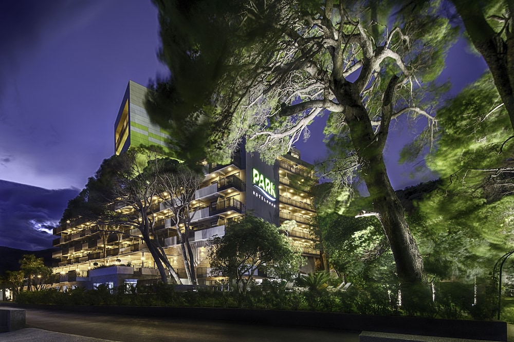 Carine Hotel Park 55/61