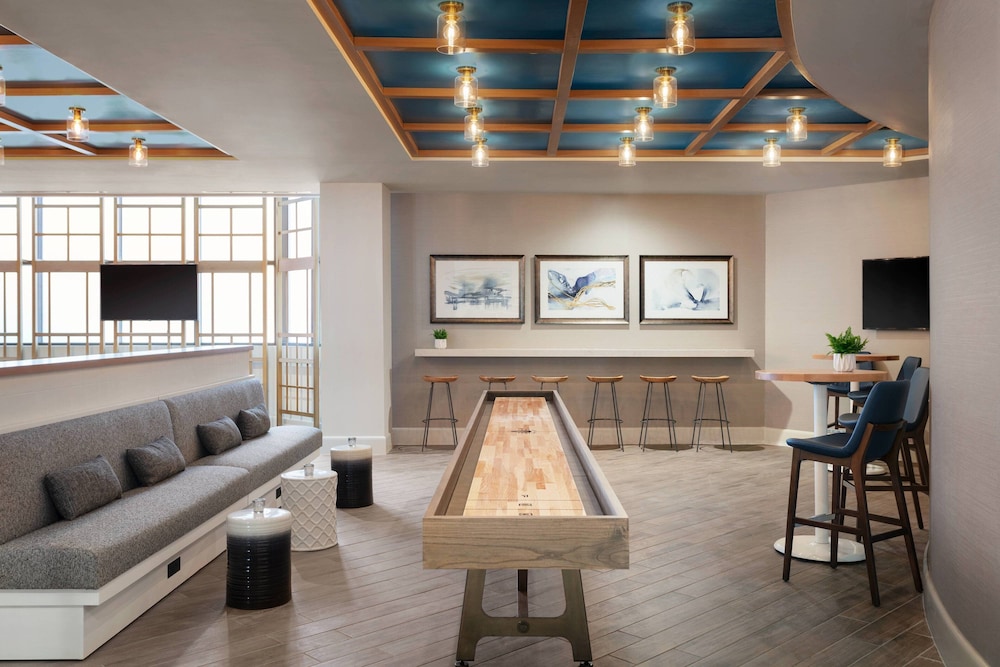 Delta Suites by Marriott Virginia Beach Waterfront 28/46
