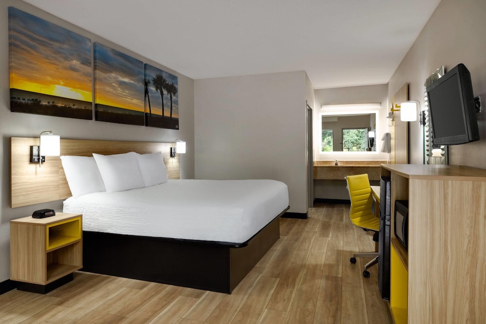 Days Inn By Wyndham North Columbia Ft Jackson 22/50