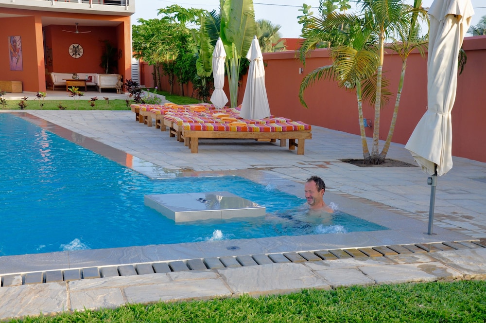 Leo S Beach Hotel Restaurant Adults Only 27/39