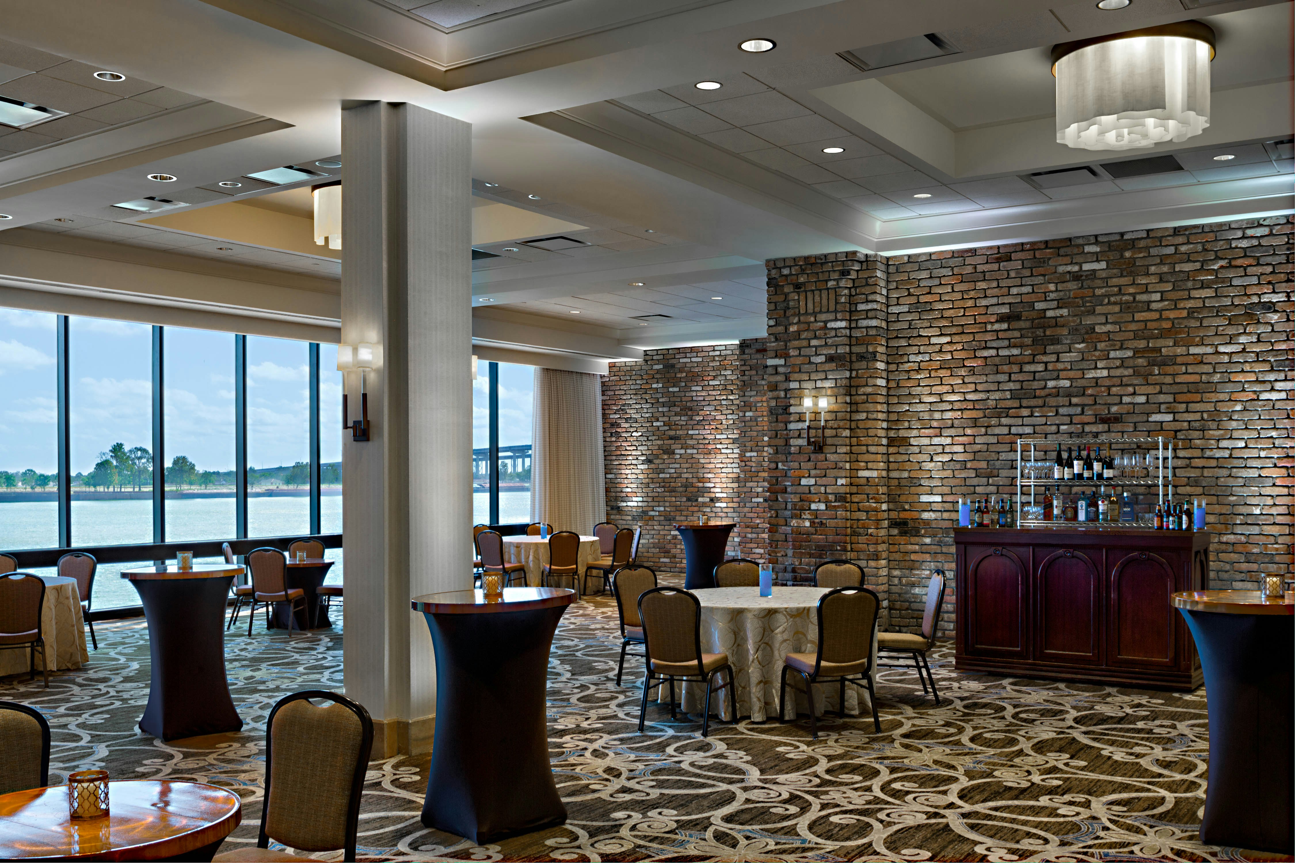 Hilton New Orleans Riverside 46/55
