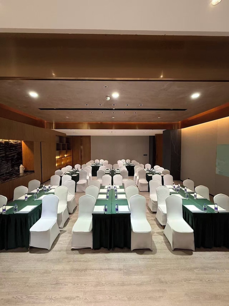 UrCove by Hyatt Nanjing South Railway Station 34/50