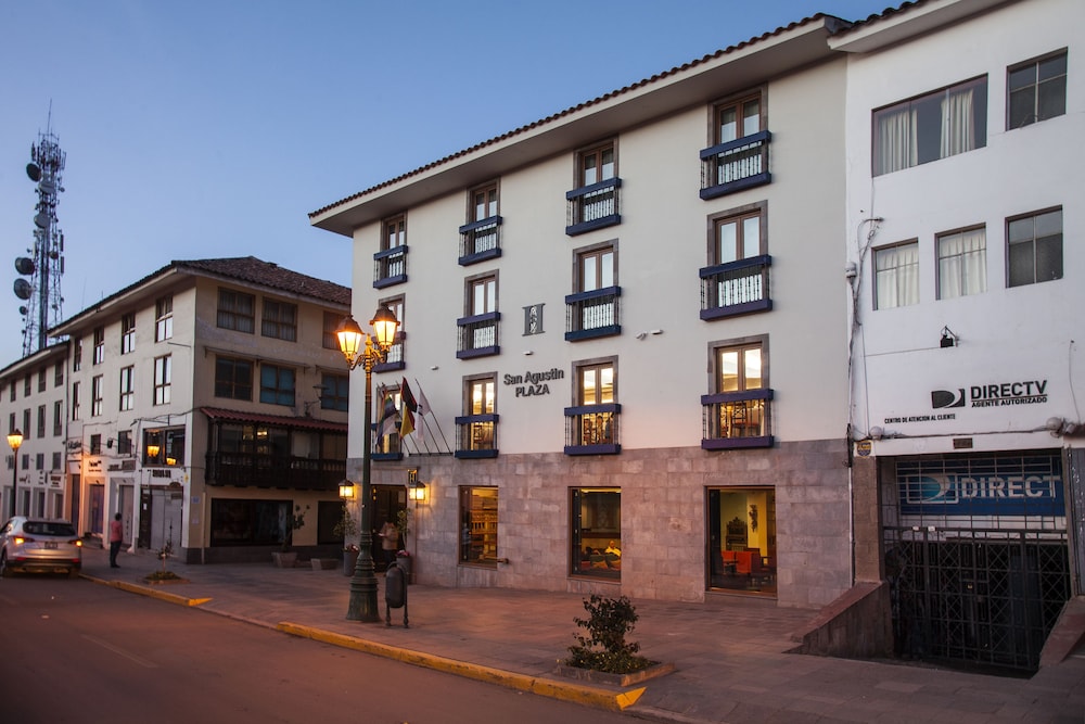 San Agustin Plaza 43/50