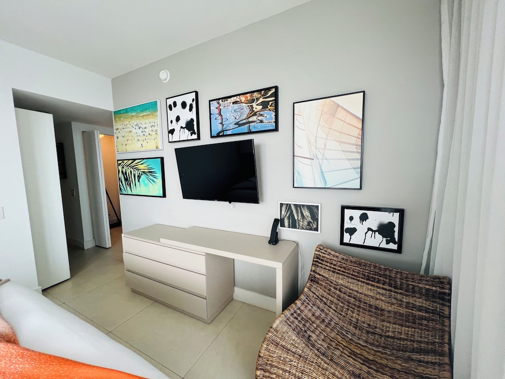 Lyfe Resort & Residences 32/66