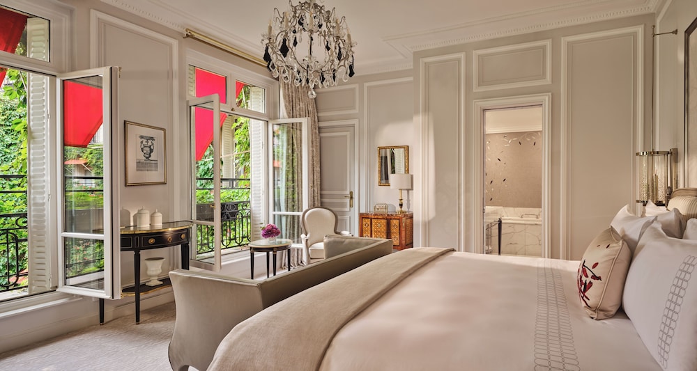 جناح ديلوكس، Hotel Plaza Athenee 2/4