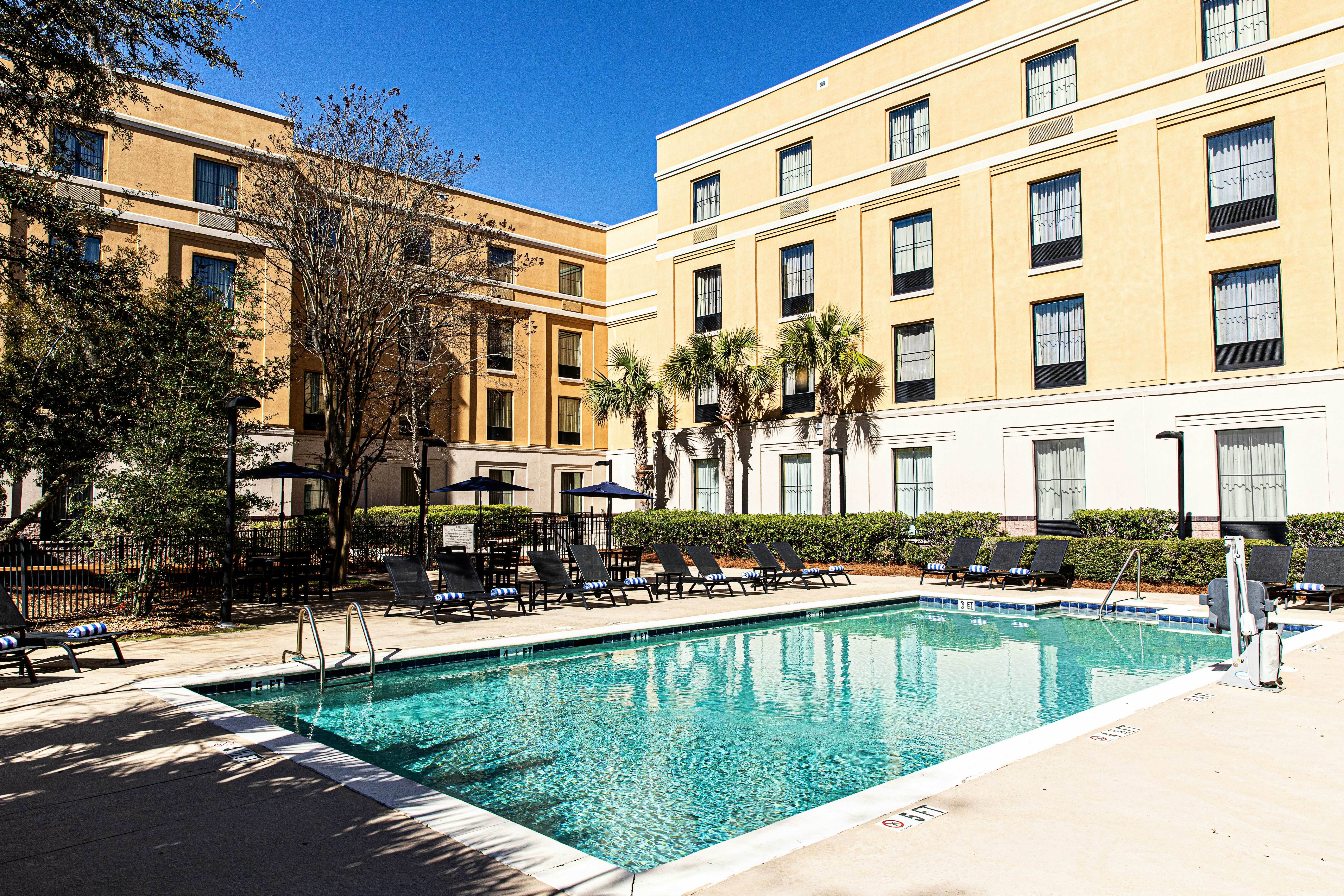 Hampton Inn Charleston Daniel Island 9/10