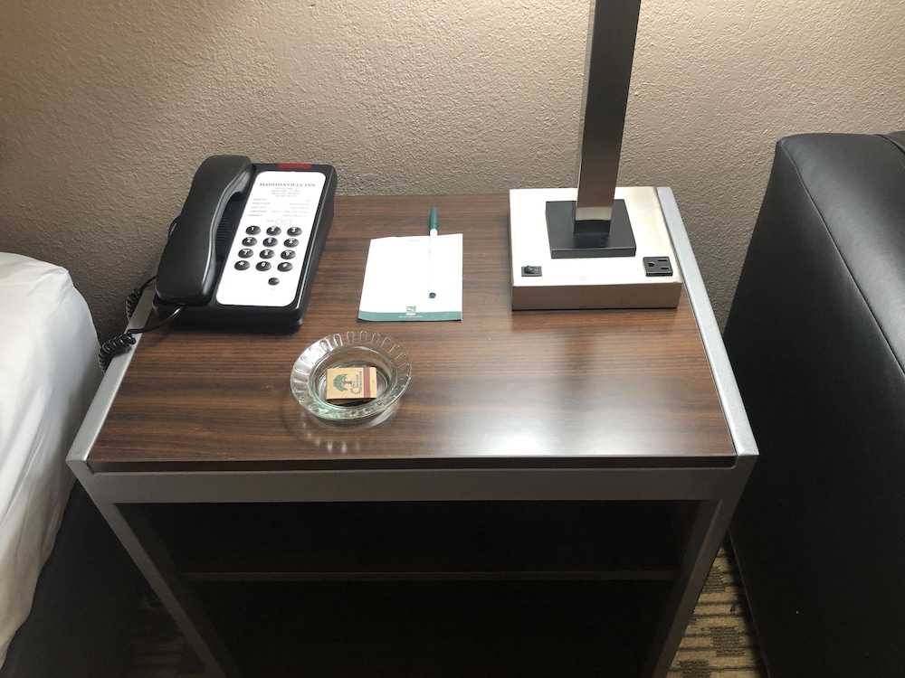 Quality Inn Madisonville TX 25/41