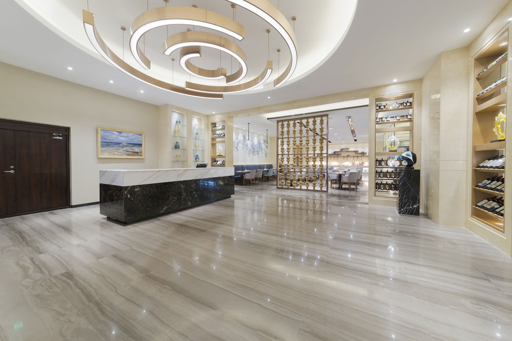 Huayou New Century Grand Hotel 3/50
