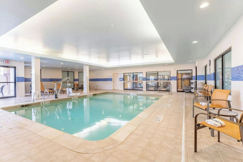 Courtyard By Marriott Burlington Williston 30/65