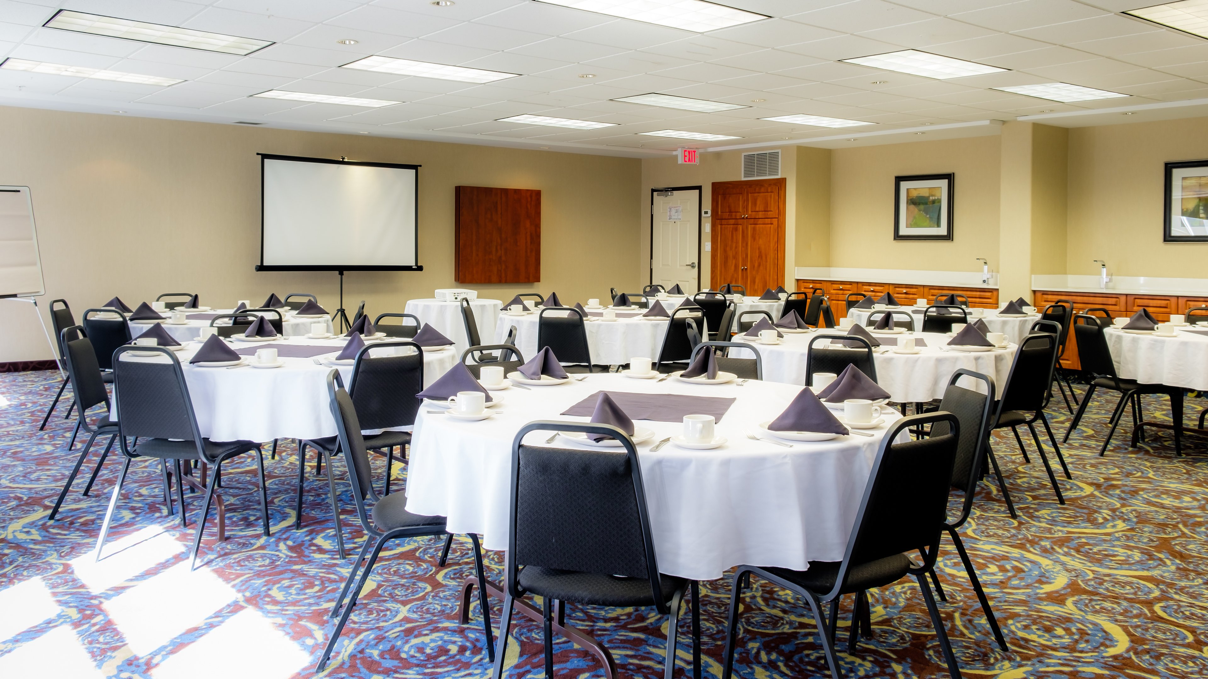 Holiday Inn Express Hotel Suites Edmonton International Airport 42/50