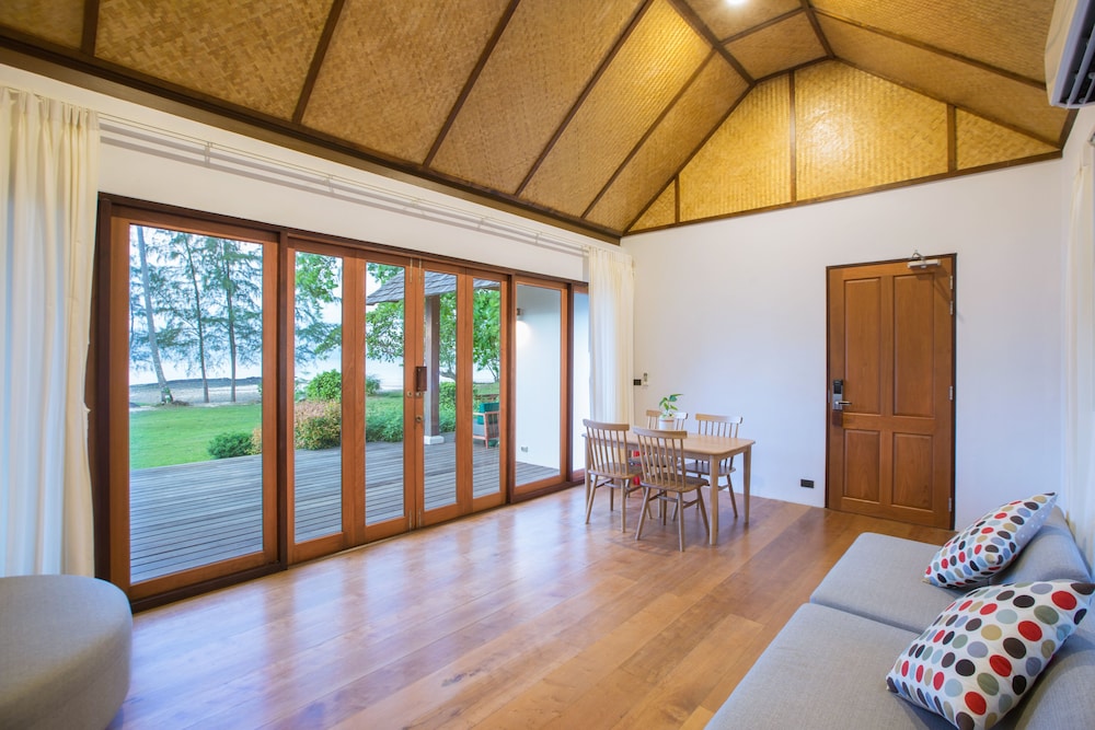 Mira Montra Resort Koh Mak 25/50