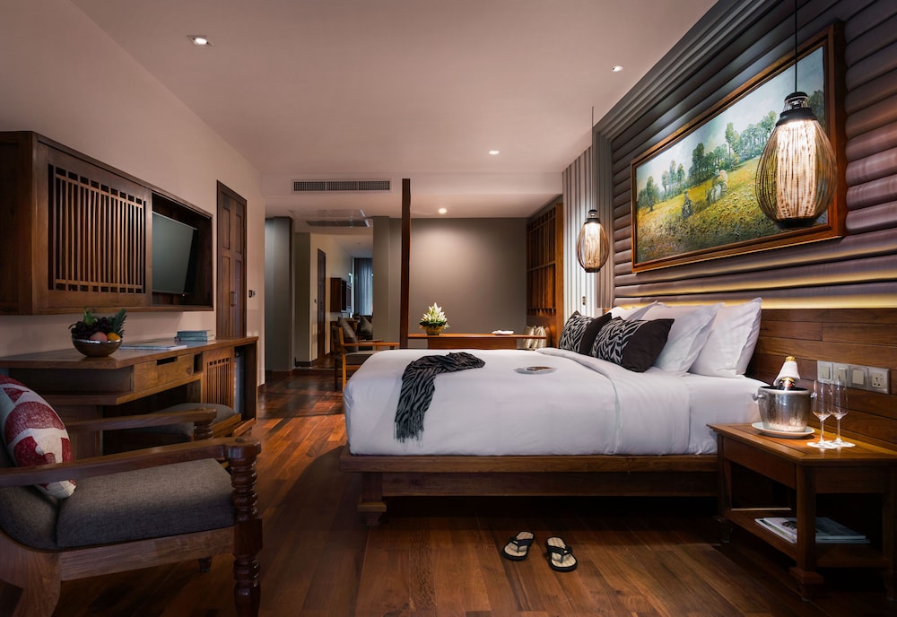 J7 Angkor Hotel 24/72