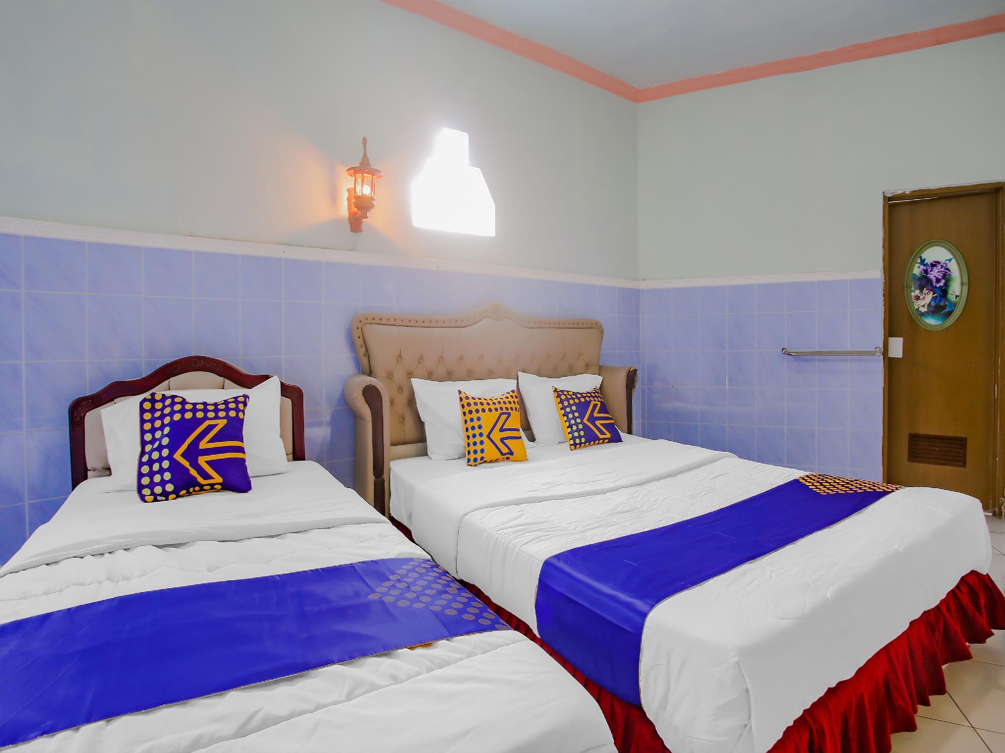SPOT ON 90100 Hotel Kediri Bandungan 8/20
