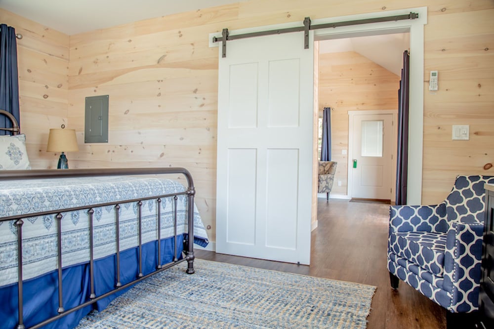 Linekin Bay Resort 10/76