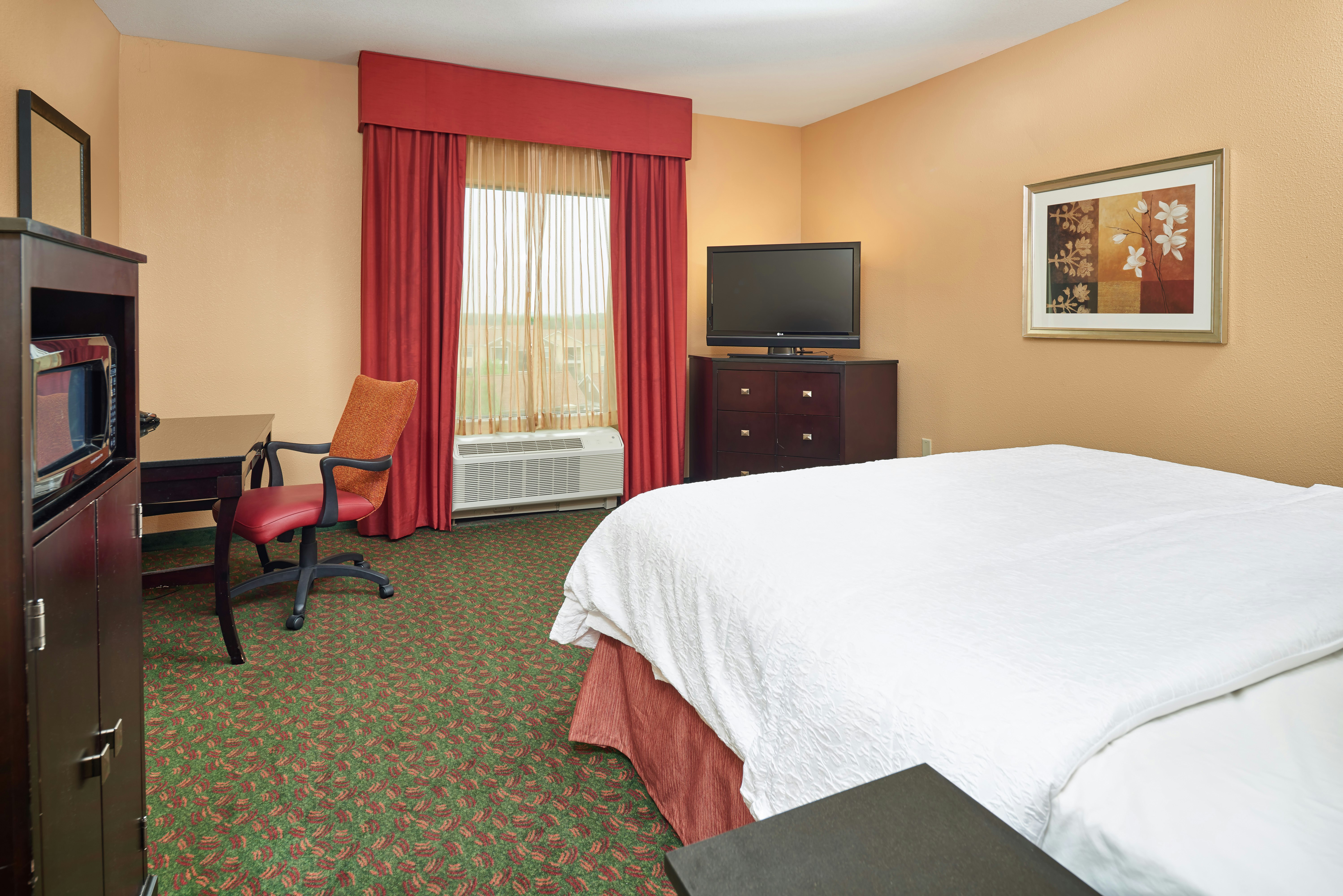 ROOM, KING BED