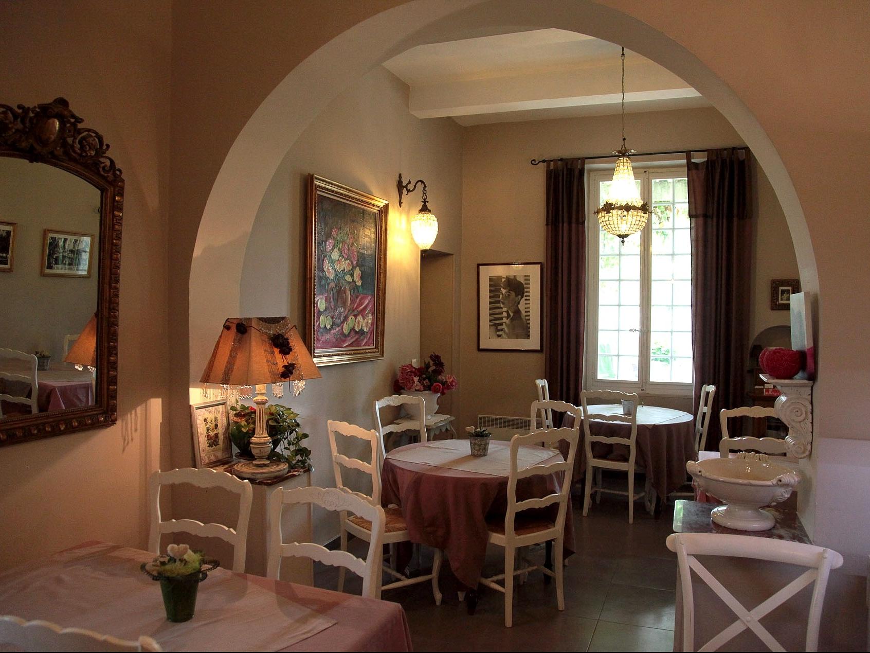 HOTEL L'HERMITAGE 10/20