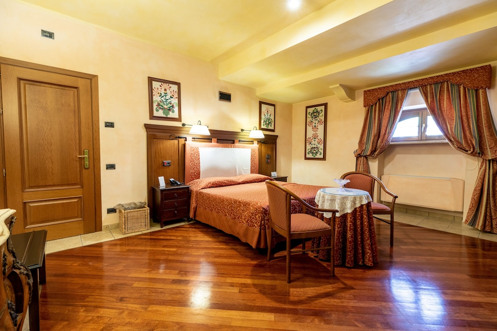 Relais Santa Anastasia 44/55