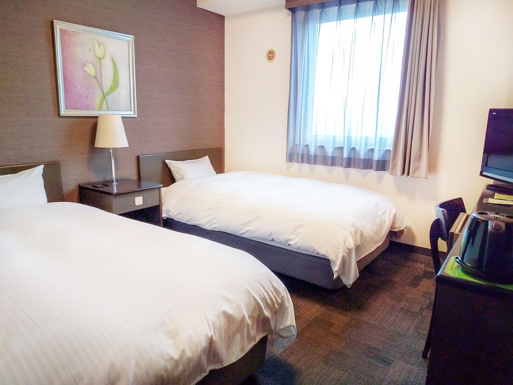 ROOM, TWIN BEDS, SMOKING