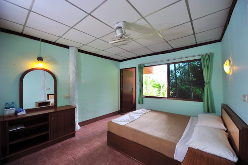 Koh Ngai Resort Ko Ngai 13/50