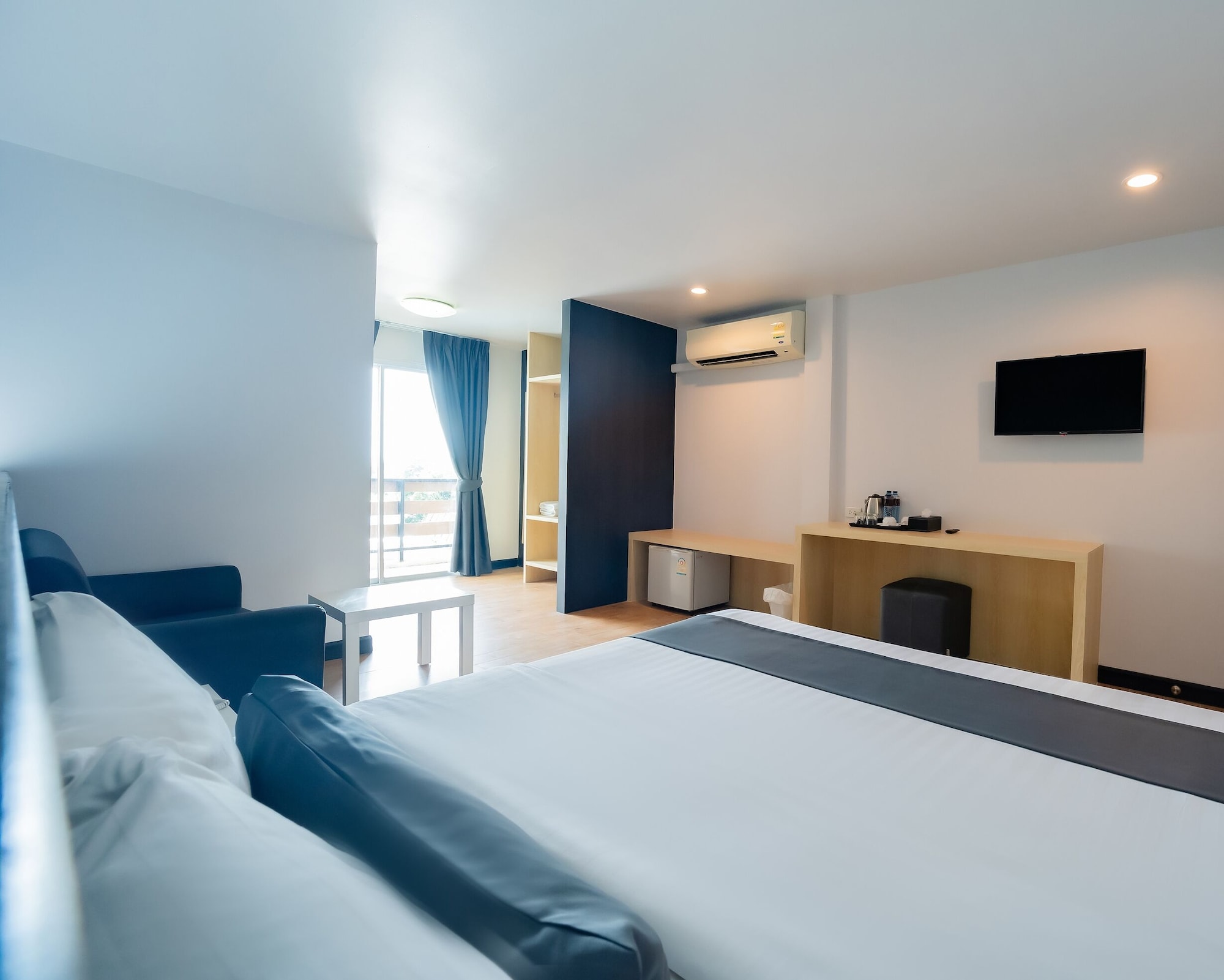 SUPERIOR, DOUBLE BED