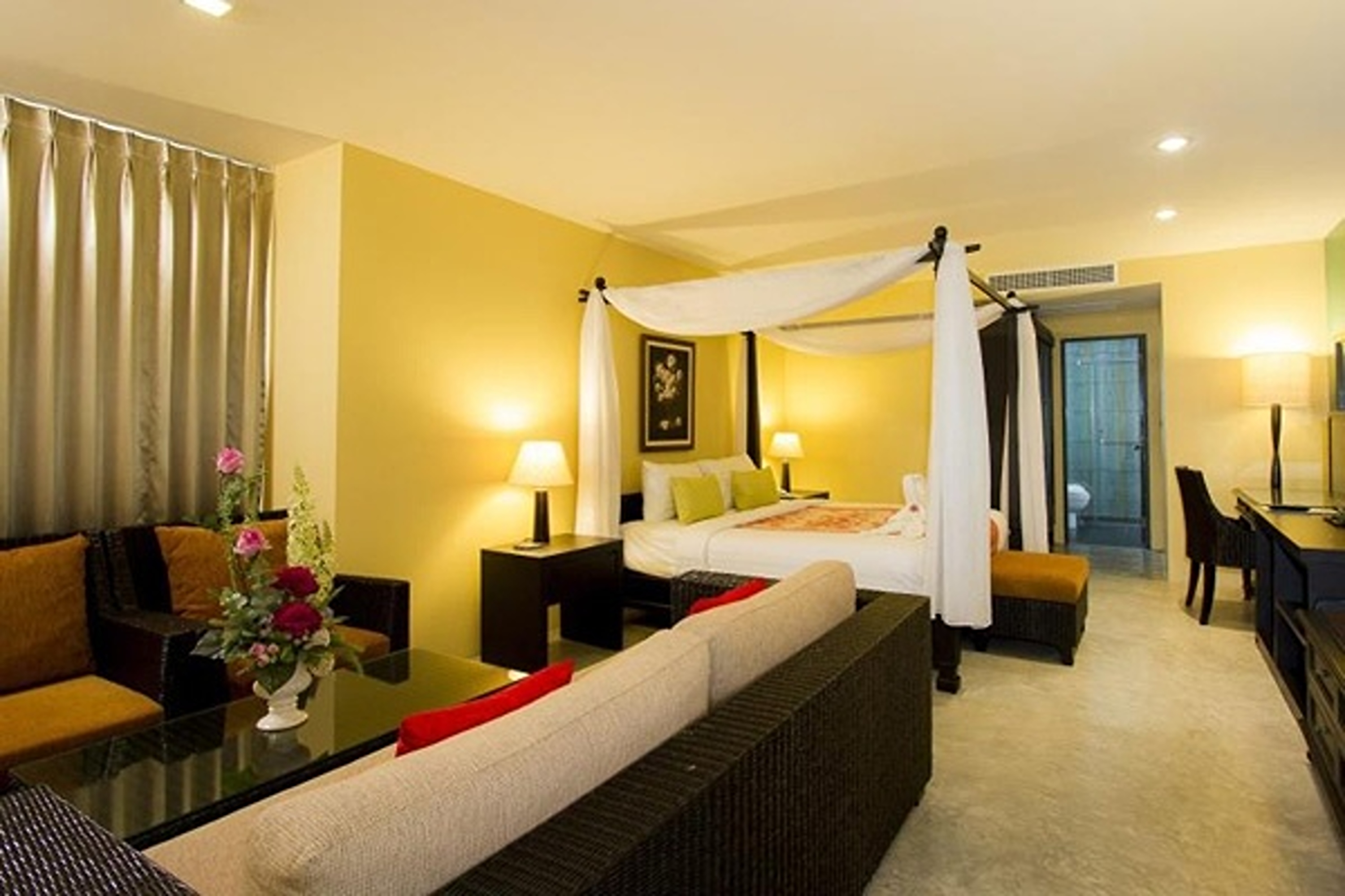 جناح جونيور، Baan Phuanda Phuket 2/7