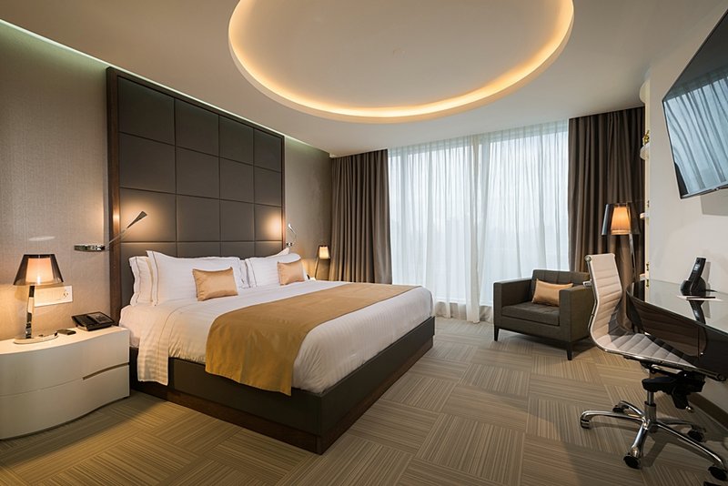 Las Americas Golden Tower Panama 6/18