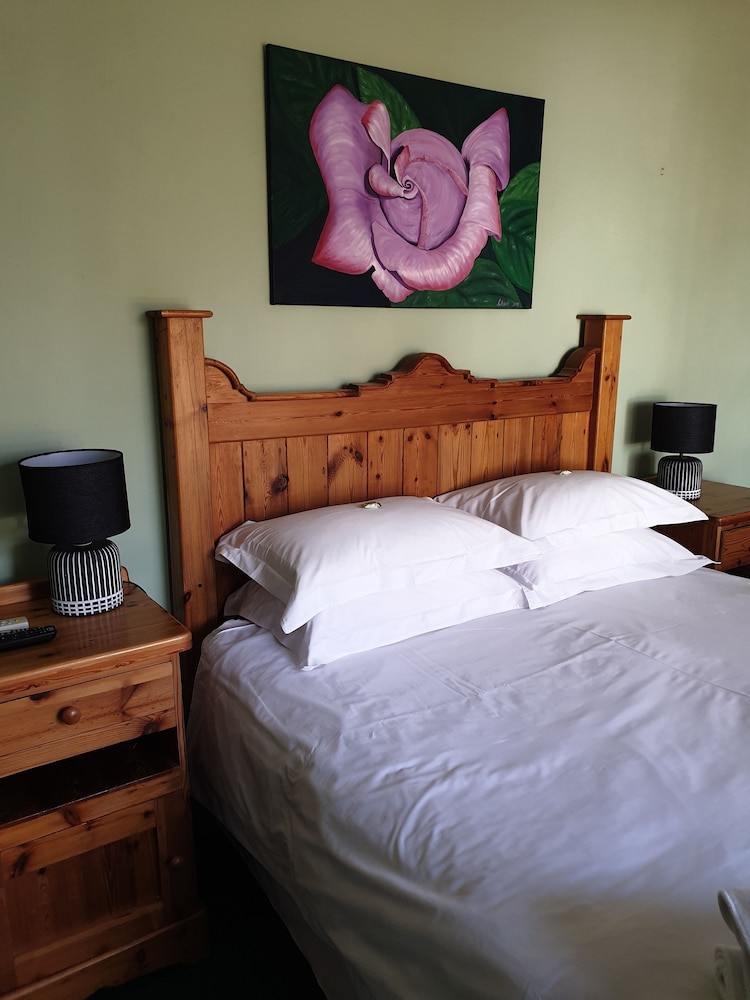 Springfontein Guest House 6/36