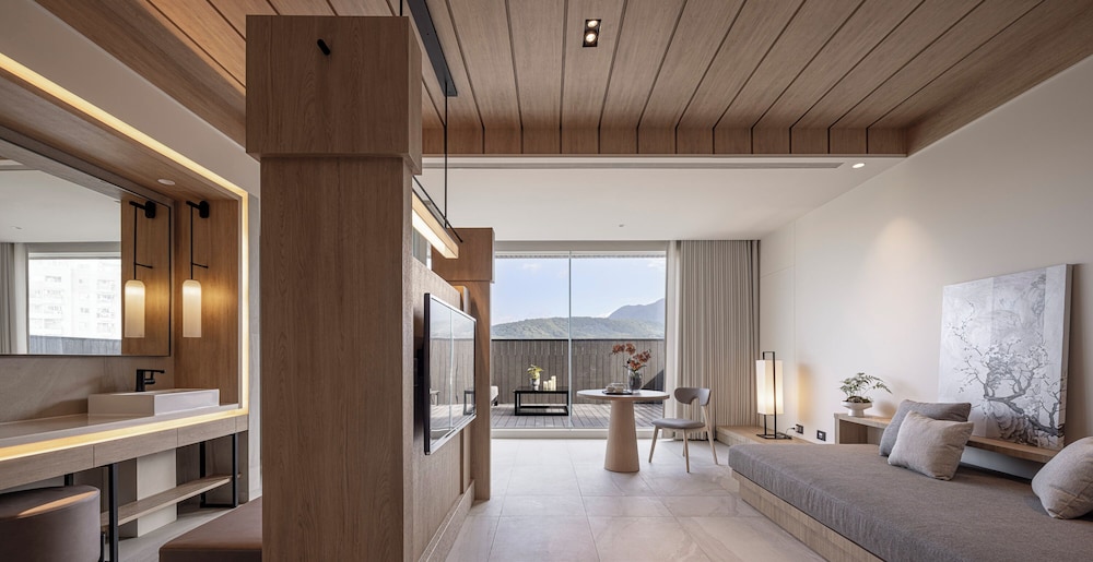 Yun Estate Hotel 25/50