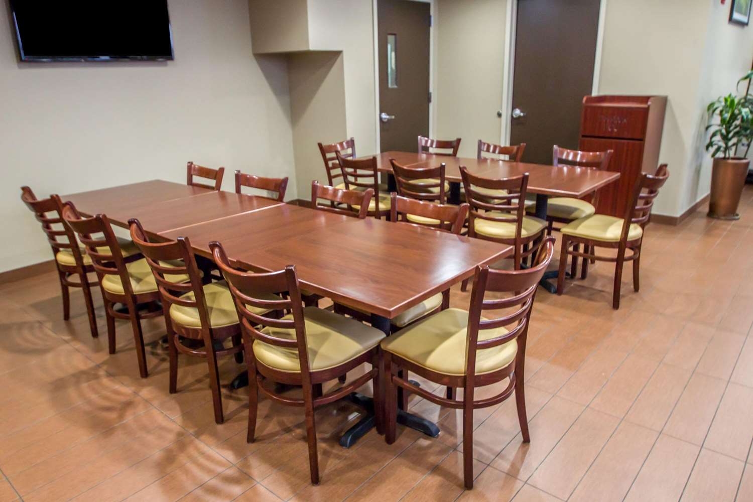 Sleep Inn JFK Airport Rockaway Blvd 23/27