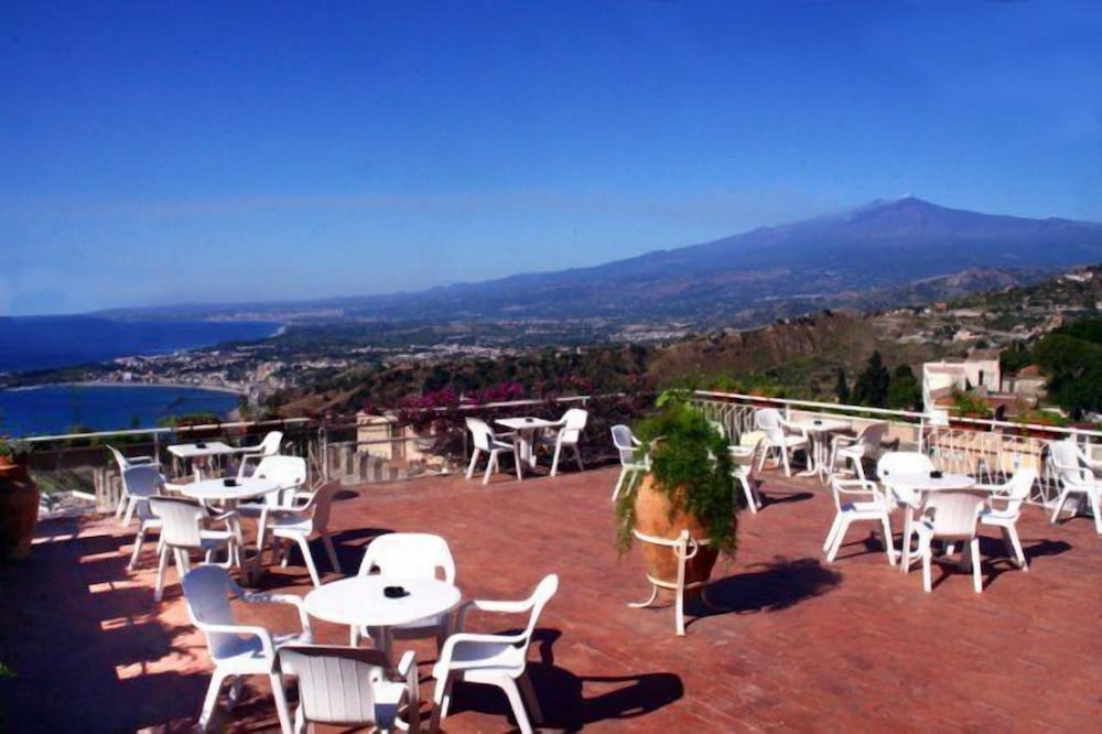 Mediterranee Hotel 42/63
