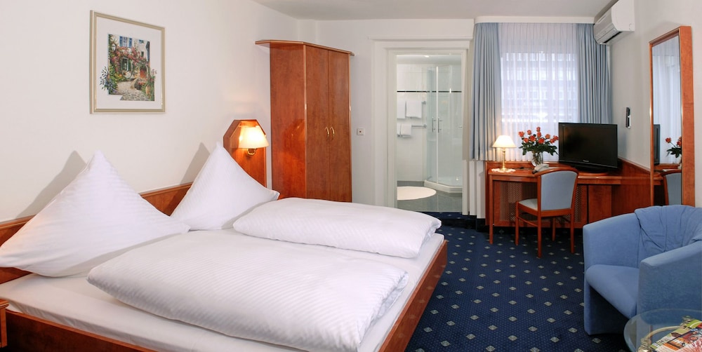 HOTEL WÜRTTEMBERGER HOF 20/44