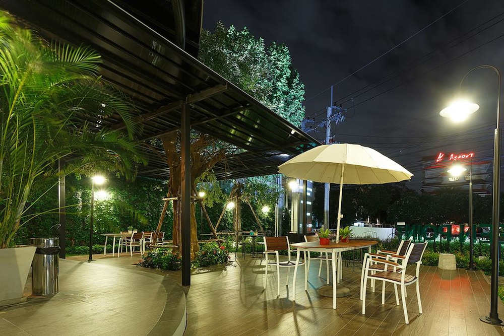 Green Point Residence Hotel 54/62