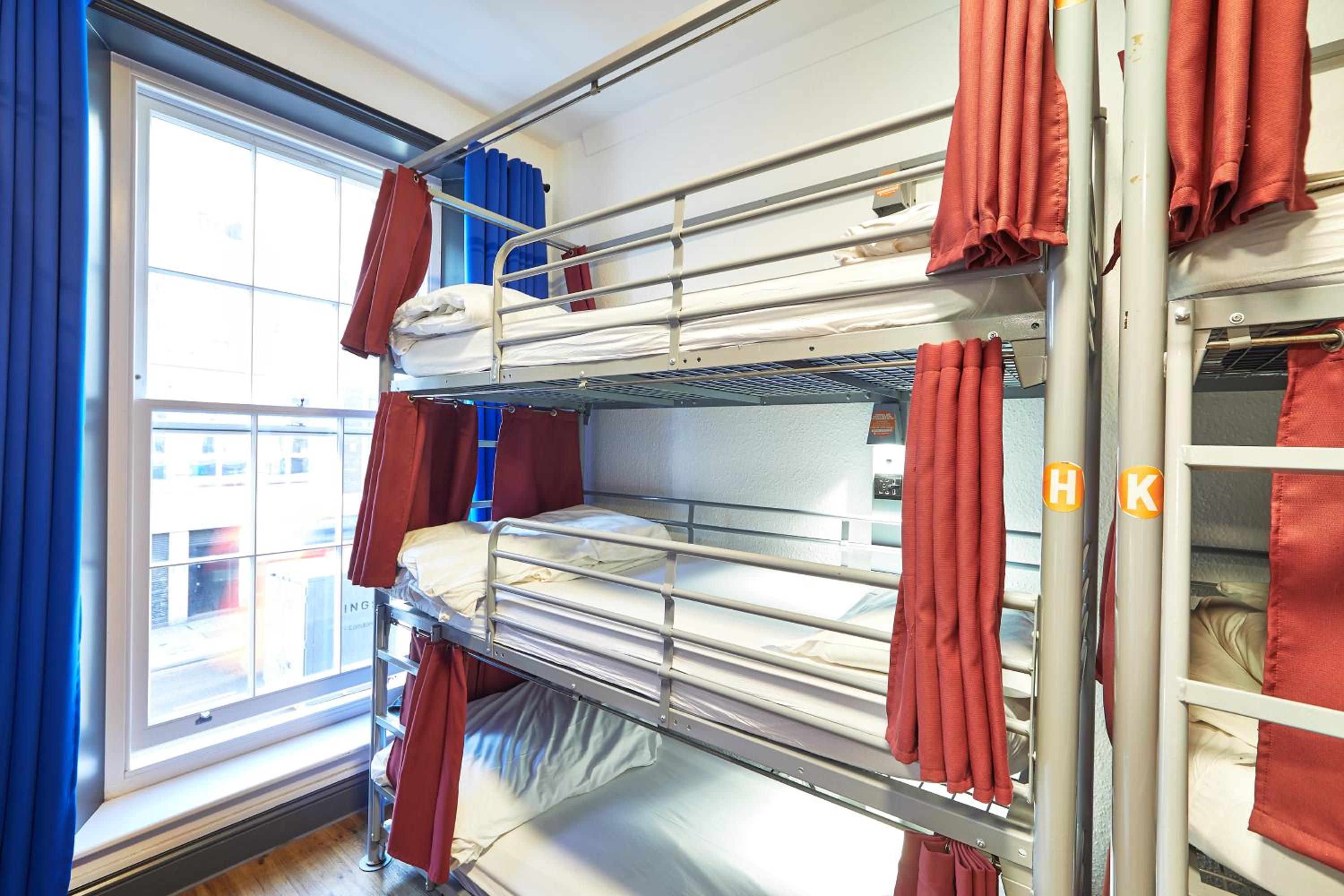 Mixed Dorm, 33 Beds
