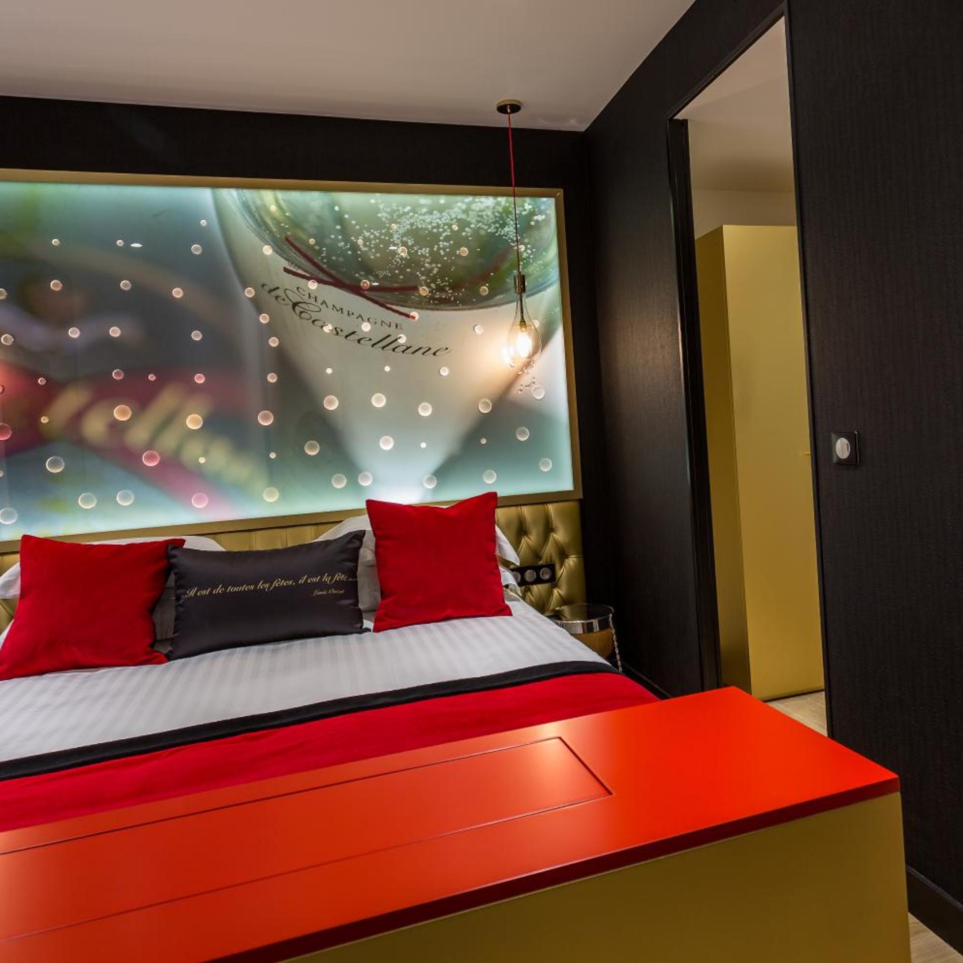 Suite, King Bed