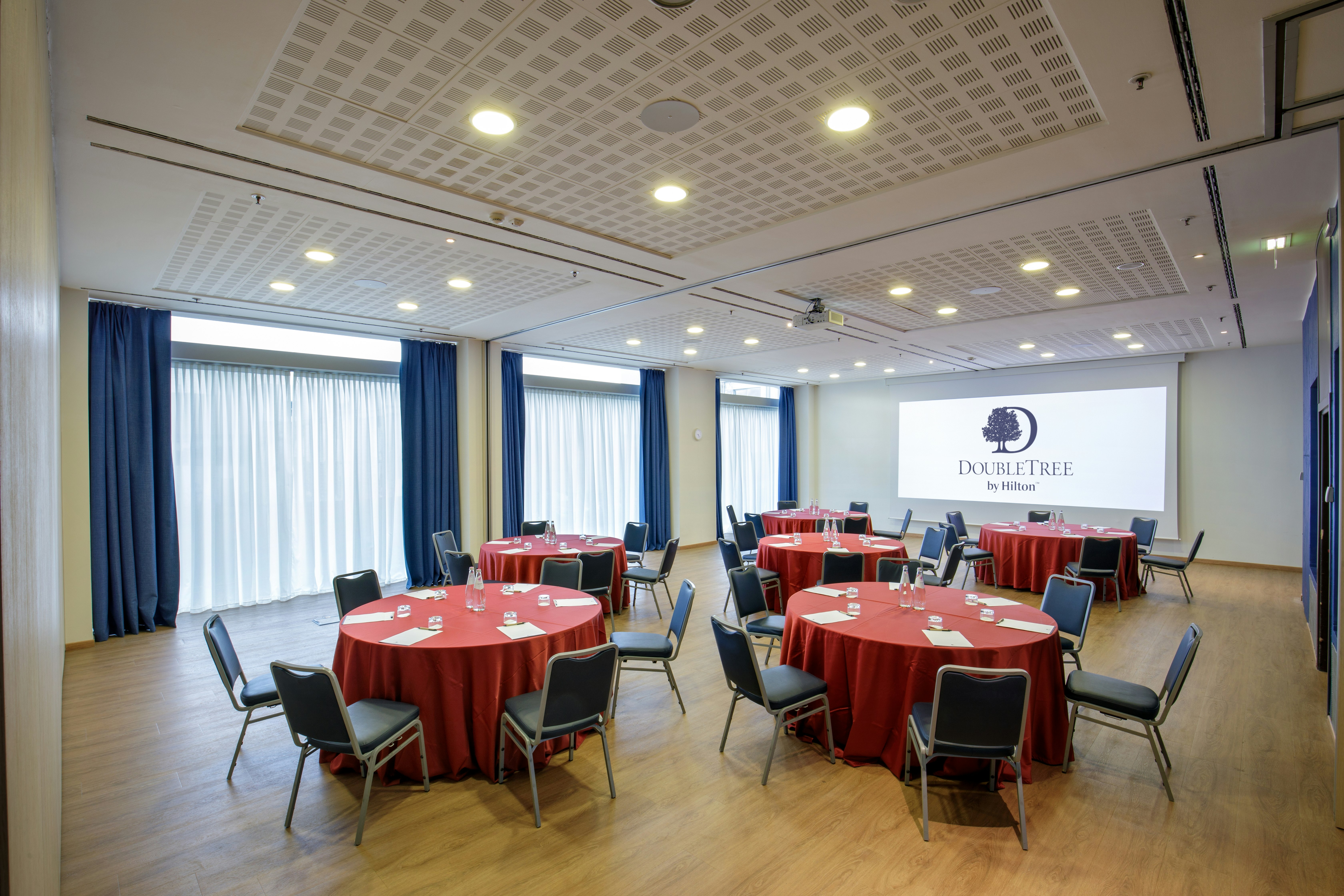 DOUBLETREE BY HILTON MILAN 72/83