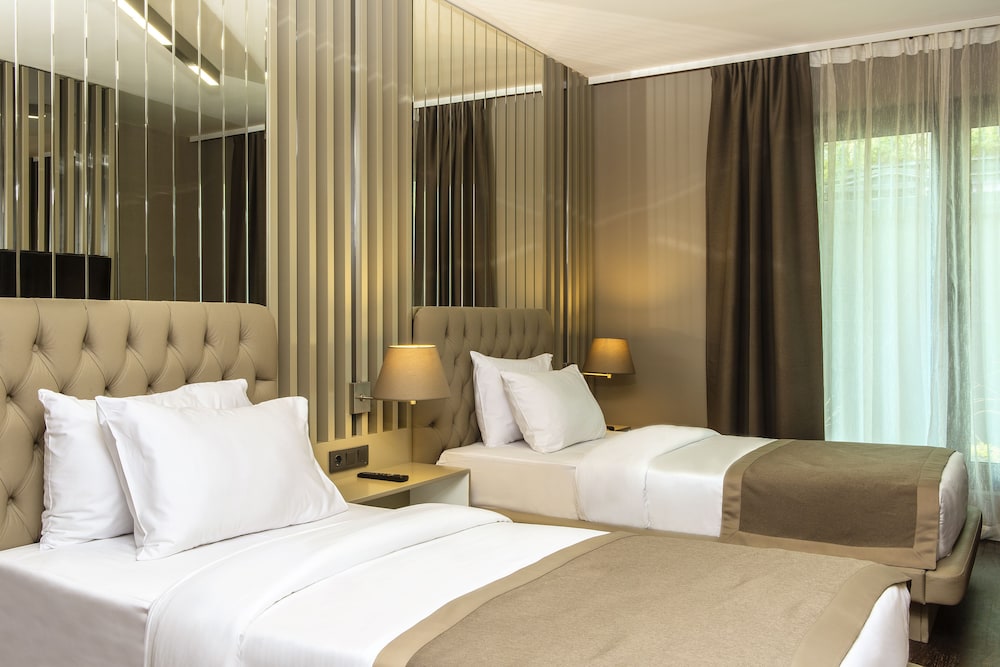 The City Suites 29/61