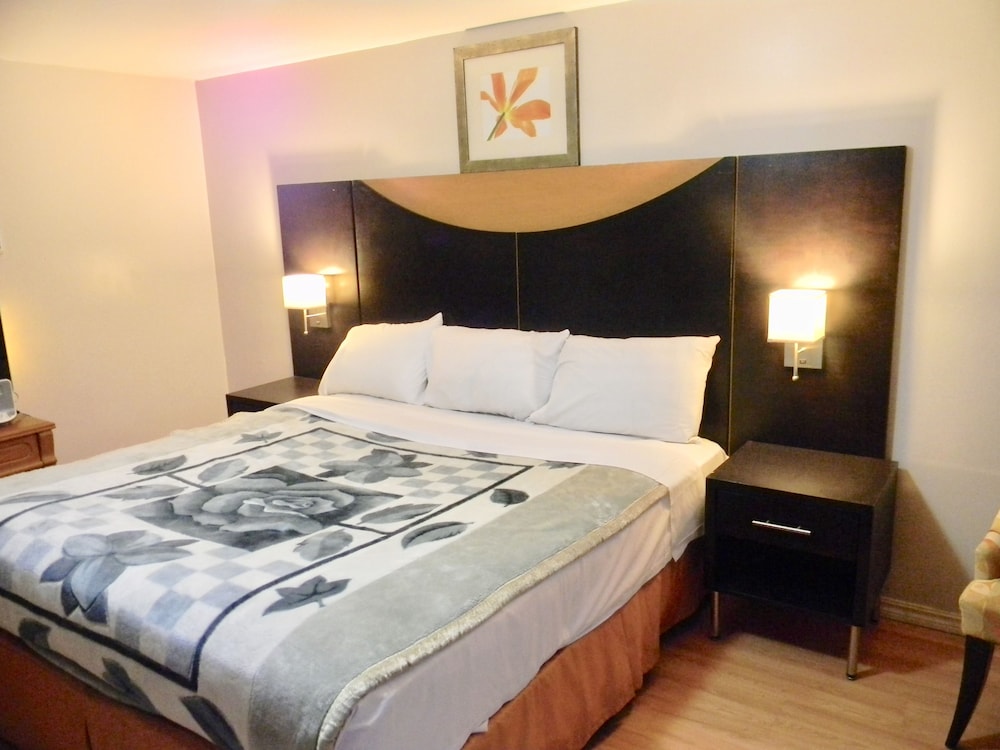American Plaza Motel 7/31