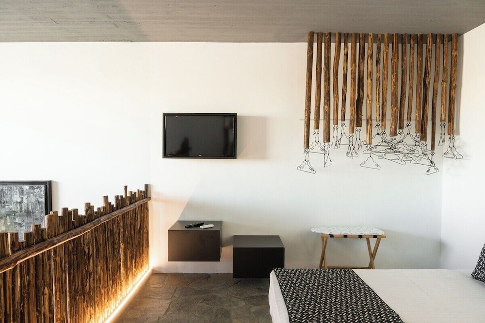 Mykonos Dot - Art Homes 25/46