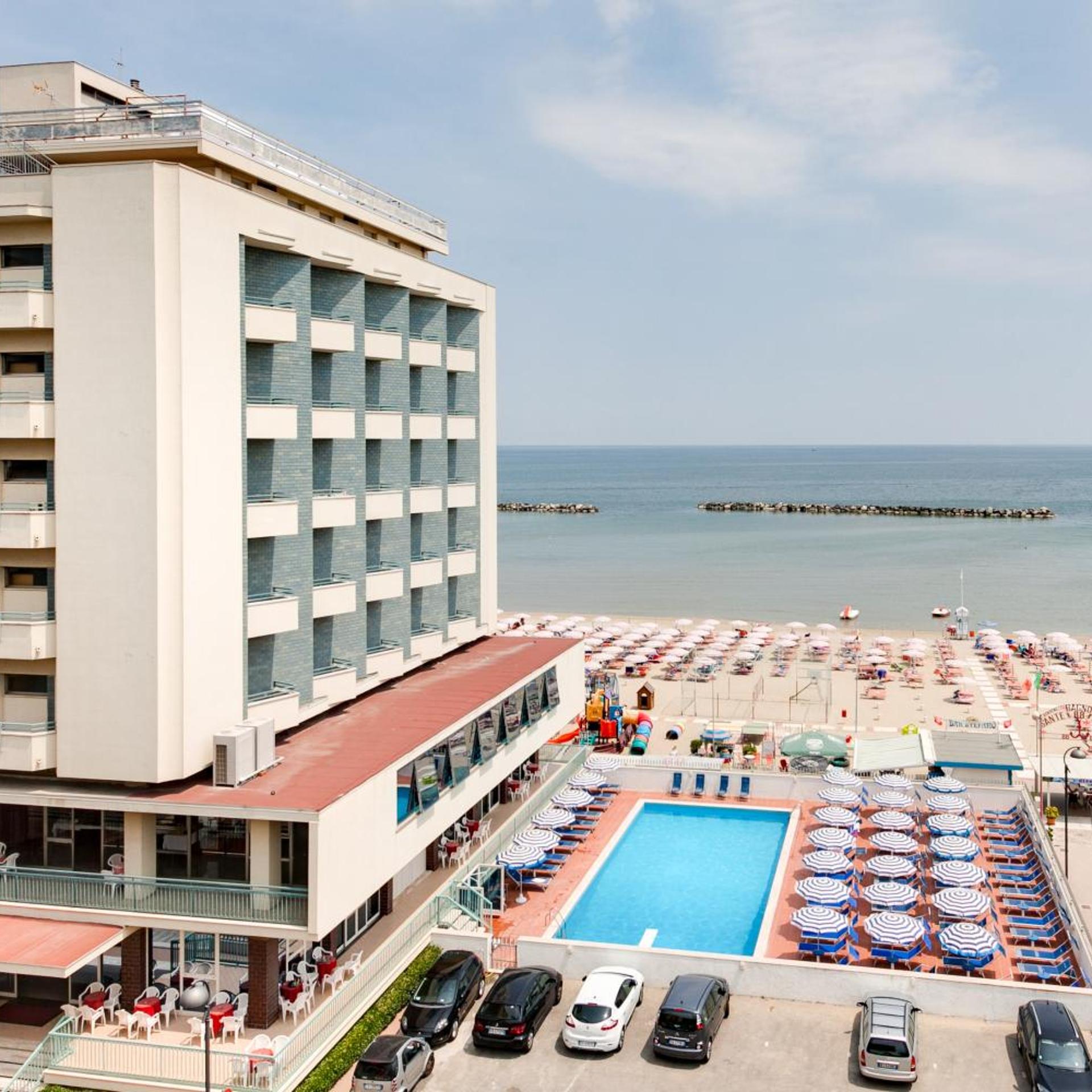 Hotel Majestic 3/50