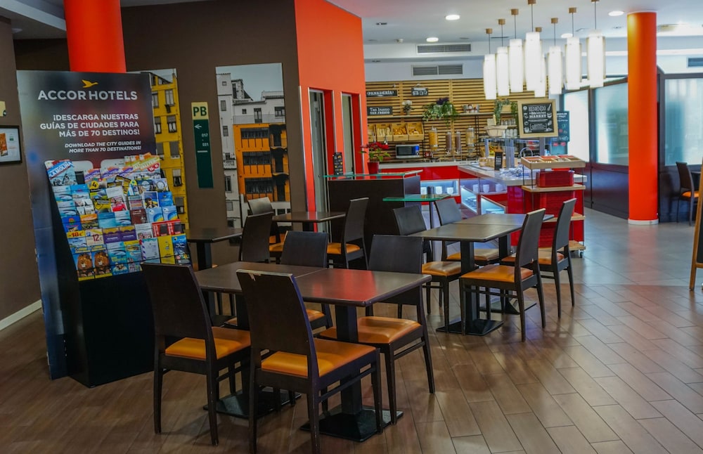 Ibis Girona Costa Brava 45/50