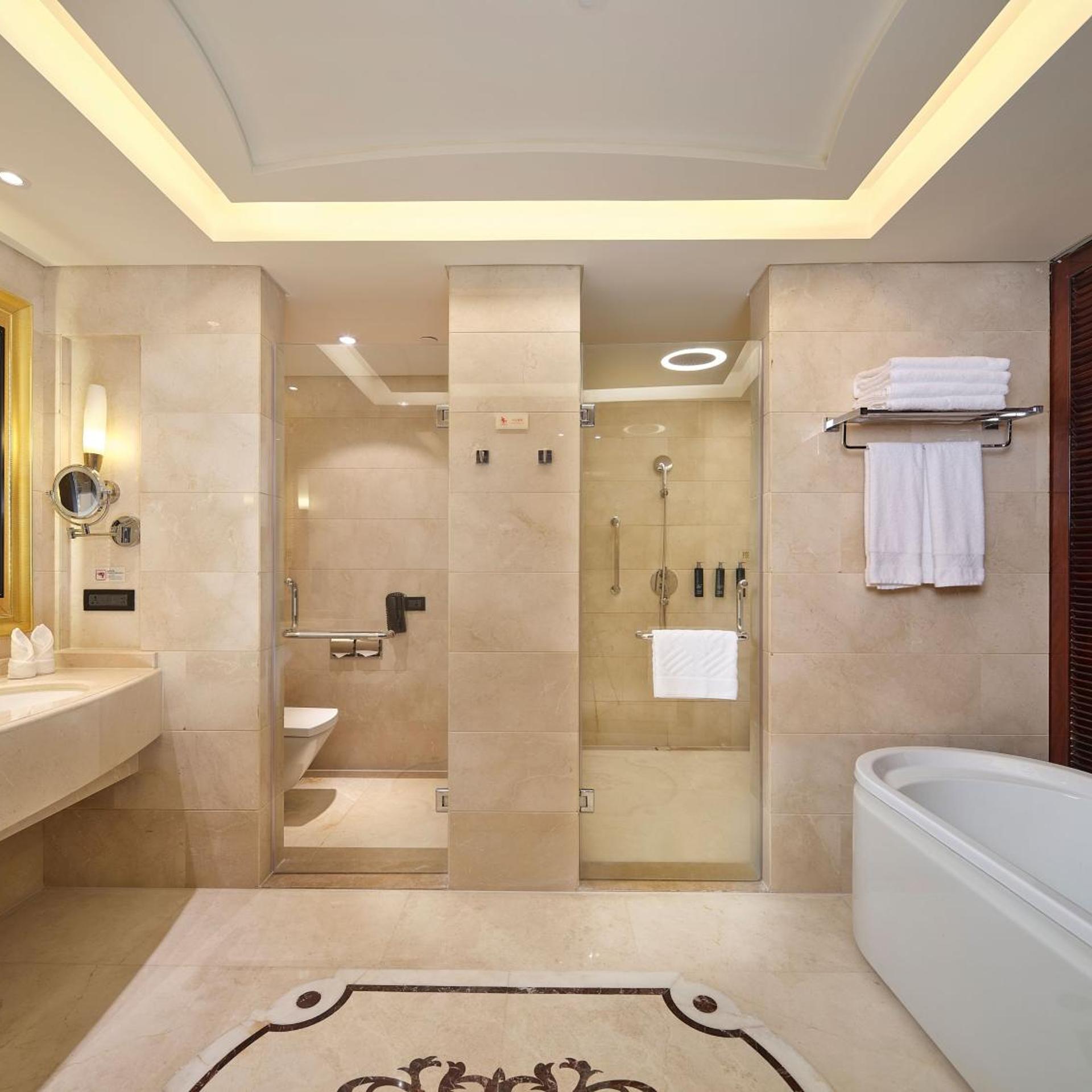 DoubleTree by Hilton Sanya Bay 49/50