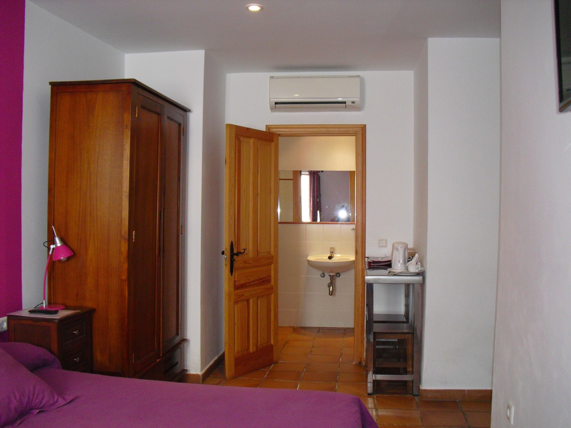 STANDARD, 2 DOUBLE BEDS