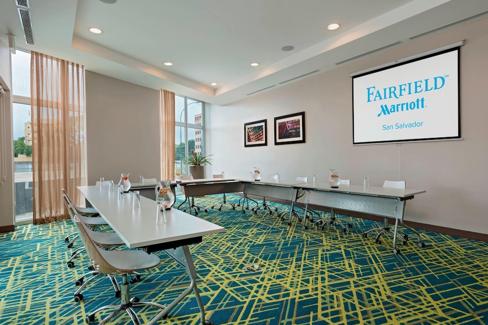 FAIRFIELD BY MARRIOTT SAN SALVADOR 31/32