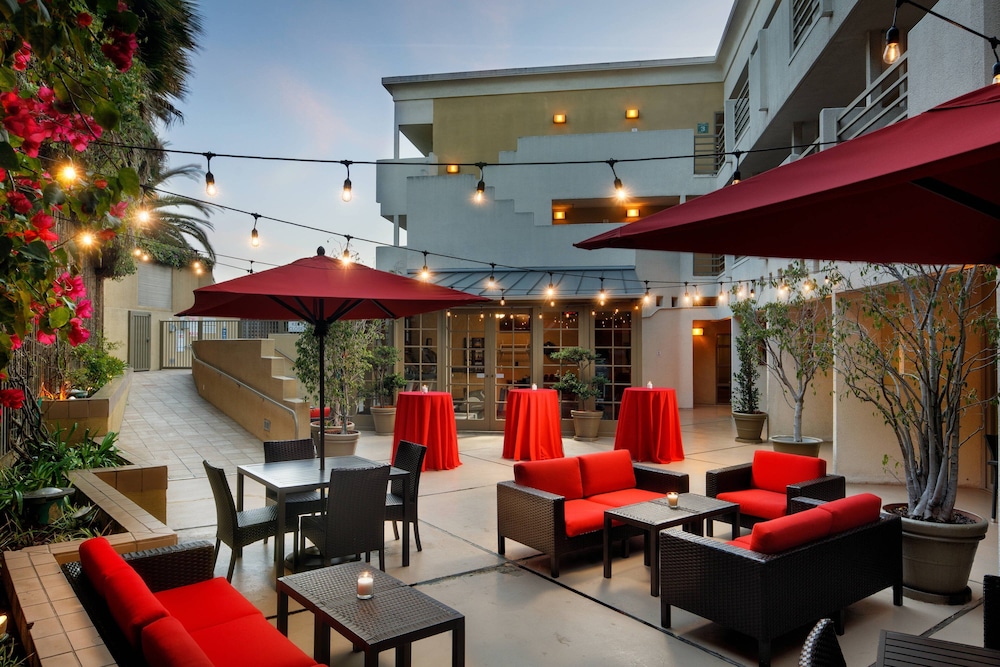 Courtyard Los Angeles Century City Beverly Hills 31/38