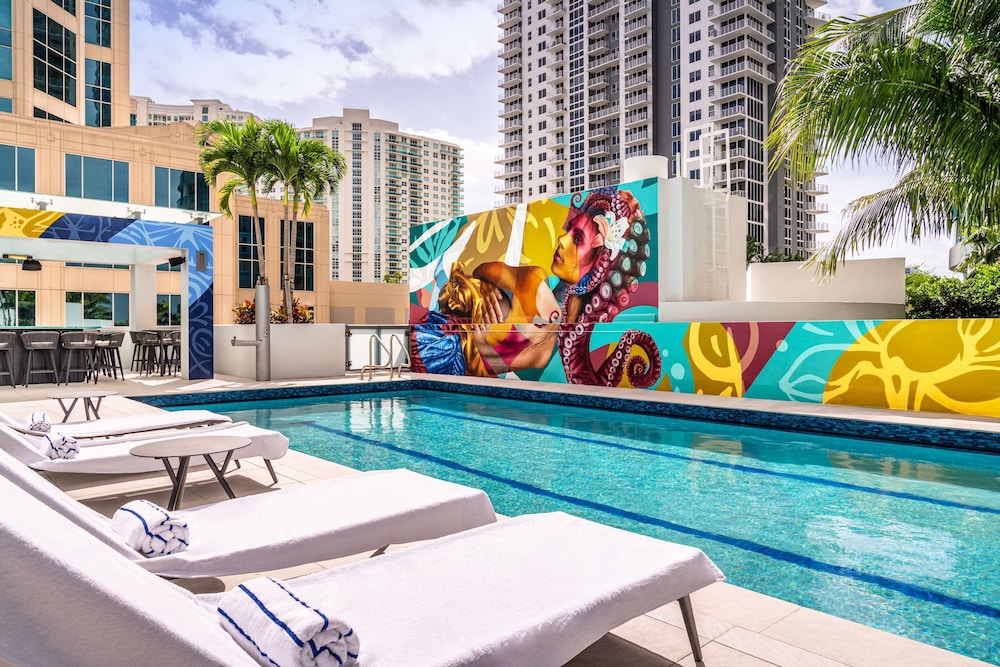 Hyatt Centric Las Olas Fort Lauderdale 53/63