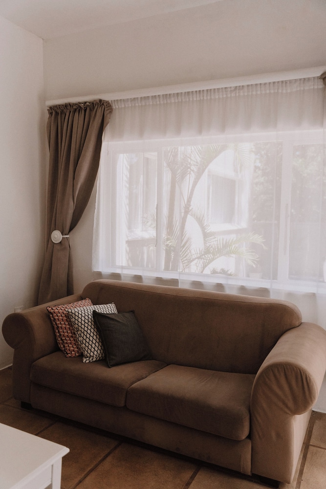Caza Beach Guesthouse 21/50