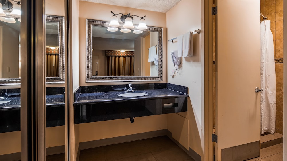 SureStay Hotel by Best Western Tehachapi 13/34